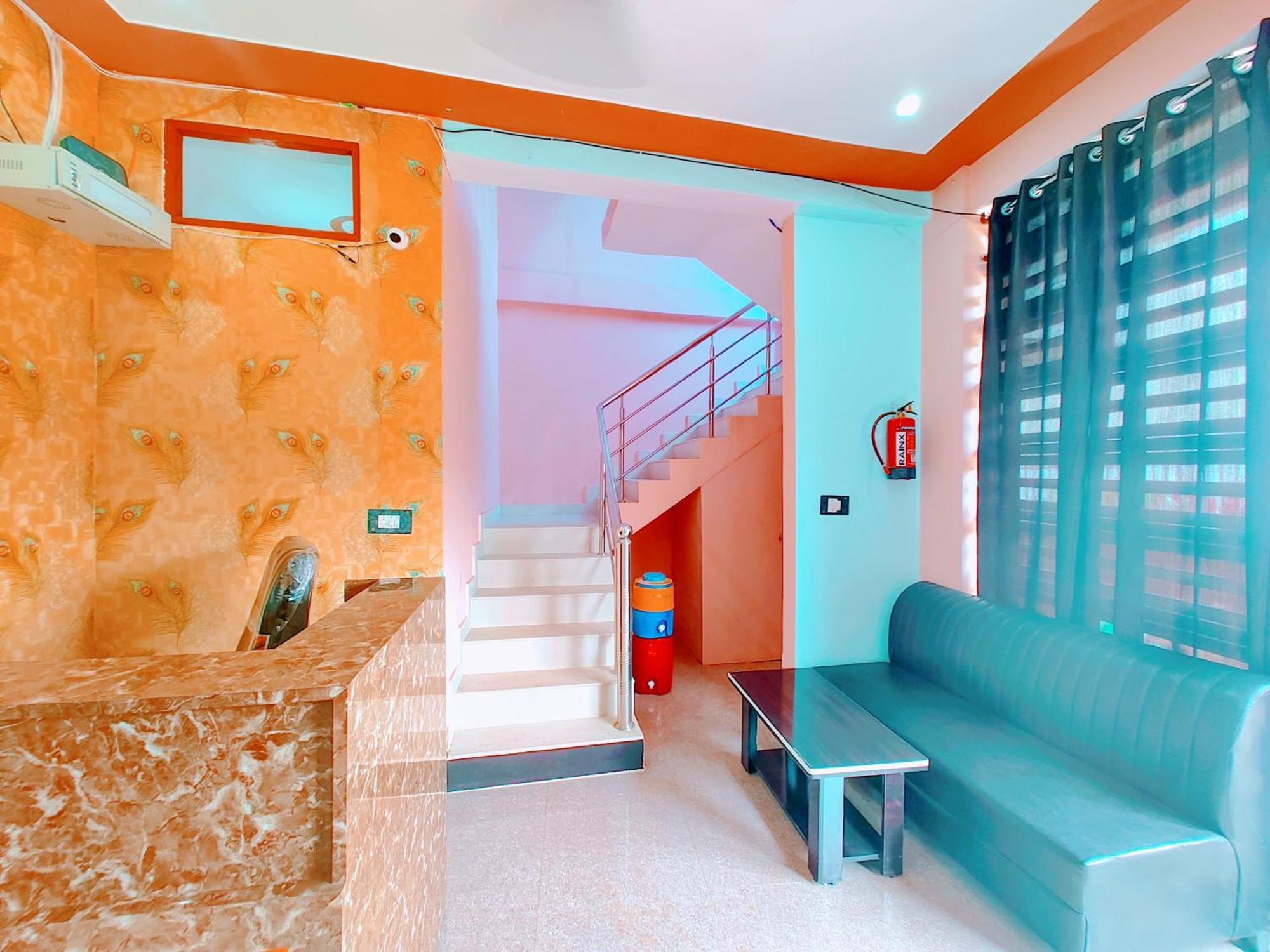 Hotel Raghukul Ayodhya Exterior photo